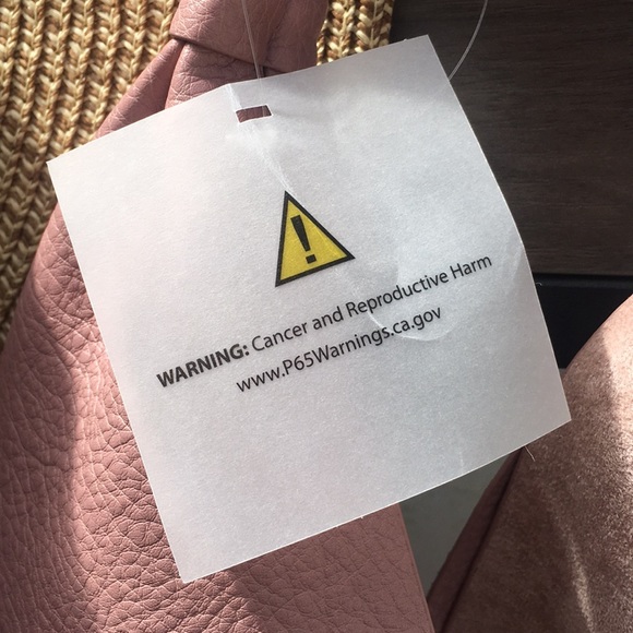 Chic New Vegan Leather Tote Bag - Picture 10 of 11